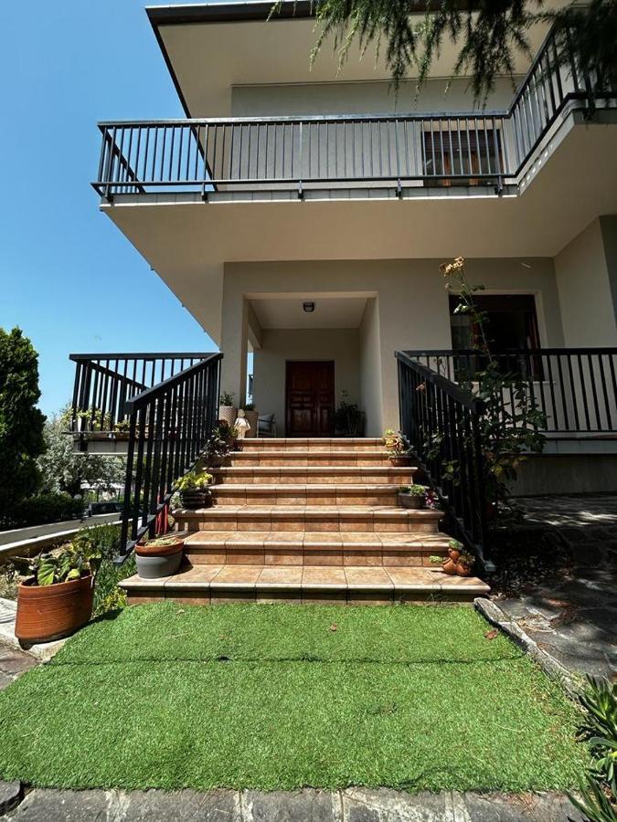 B&B La Casa Di Polly Falconara Marittima Bagian luar foto